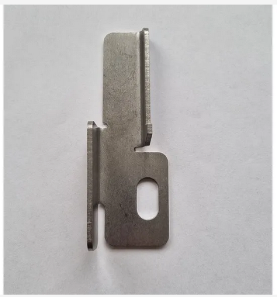 Normstahl Führung für Endsektion Rechtslauf für SST Seitensektionaltor, N001650-00R00